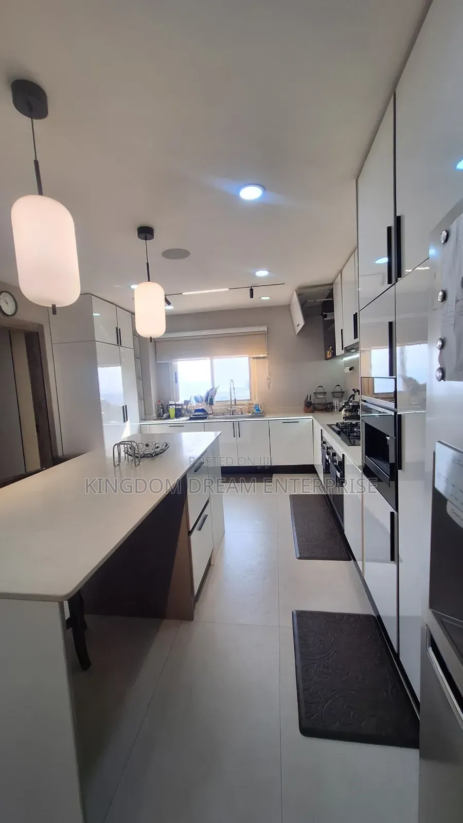 4bdrm Penthouse in Banana Island Ikoyi for sale in Banana Island