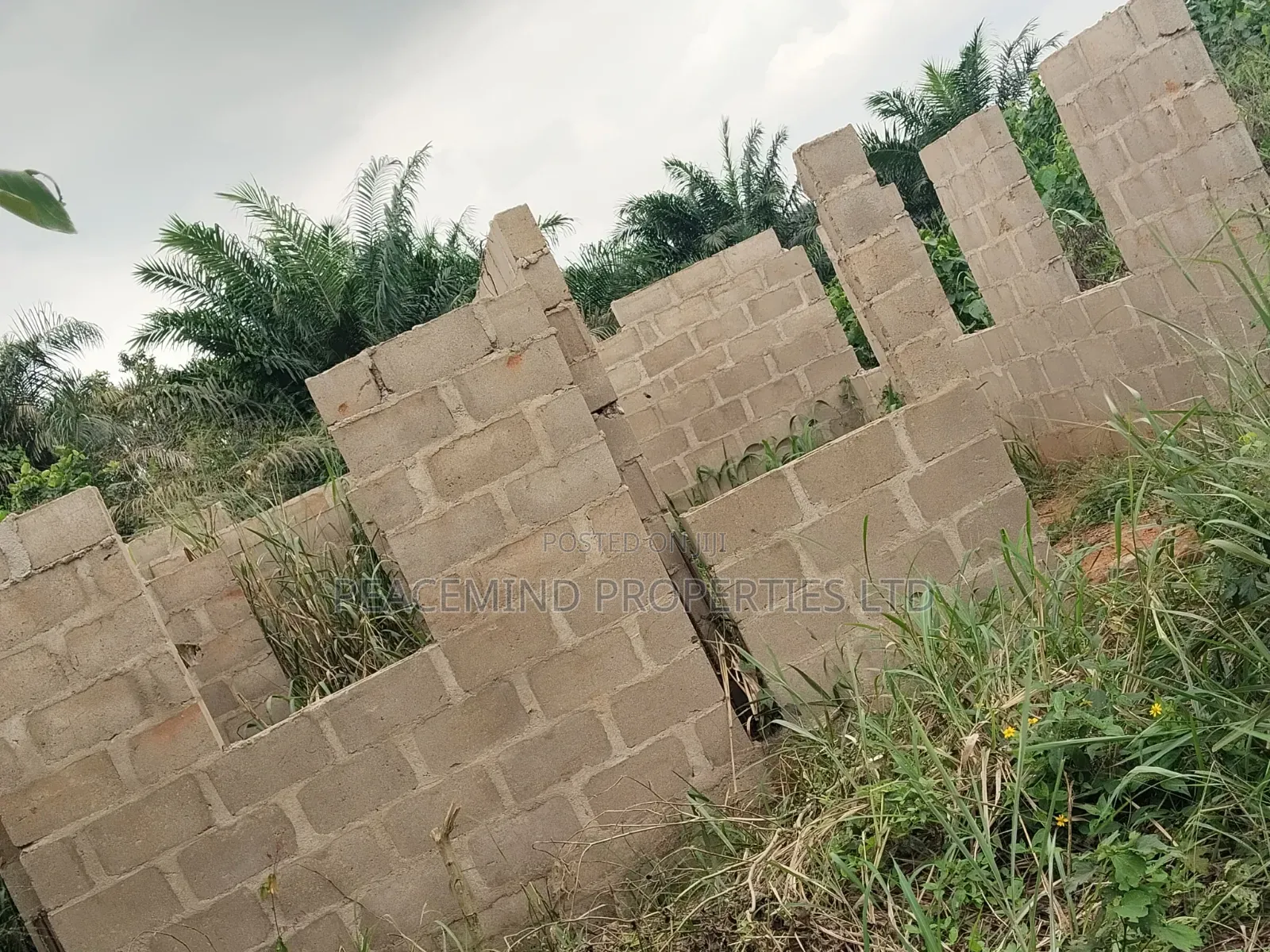 Half Plot With Un Completed 2bedroom Bungalow in Mowe #5m in Obafemi-Owode