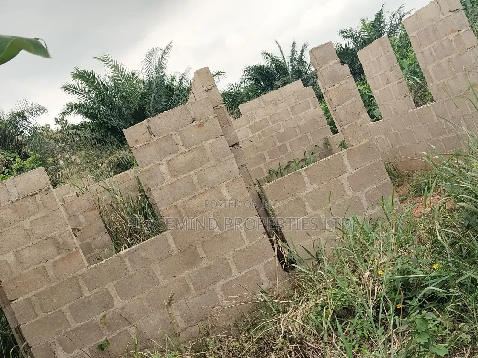 Half Plot With Un Completed 2bedroom Bungalow in Mowe #5m in Obafemi-Owode