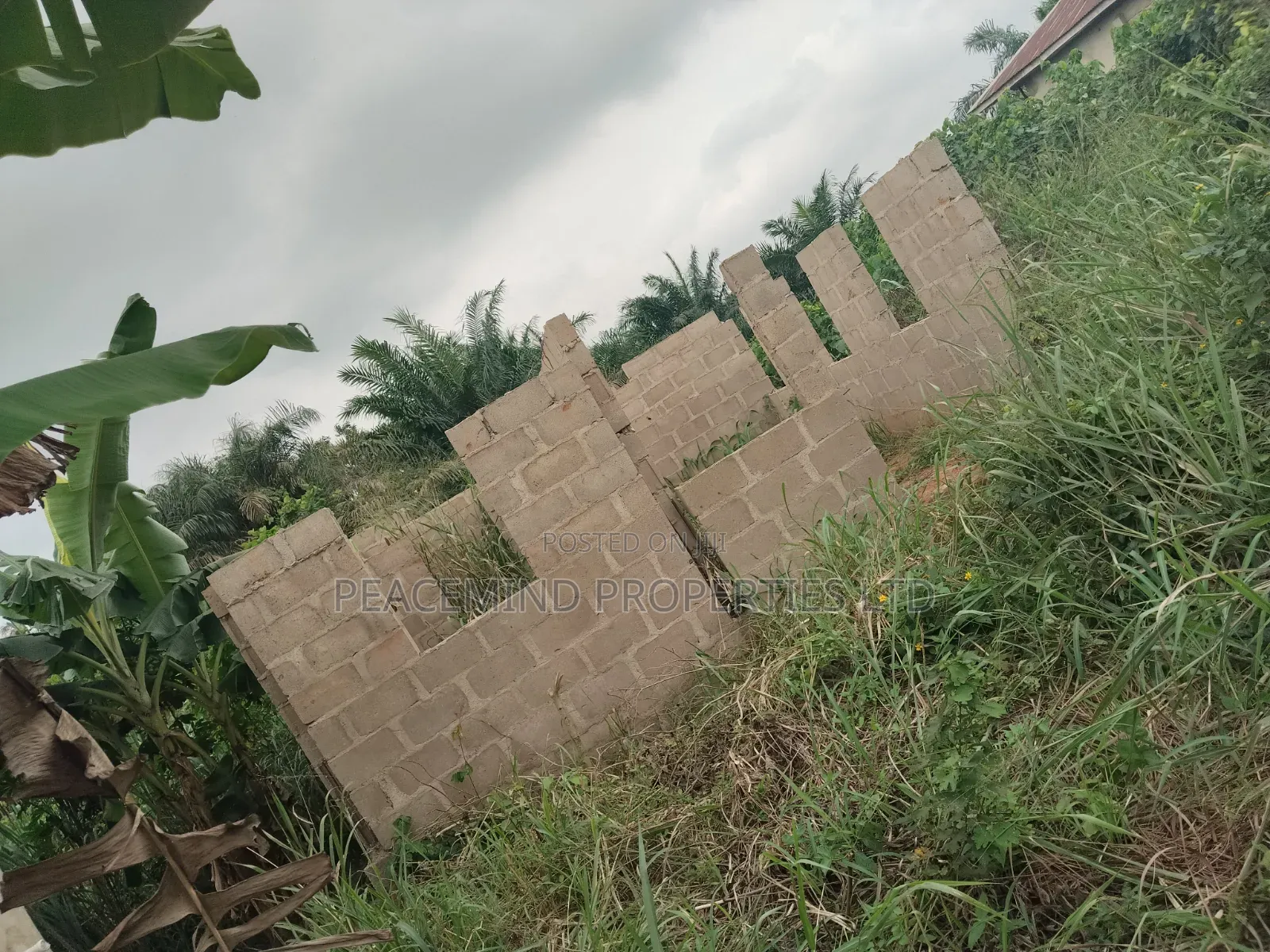 Half Plot With Un Completed 2bedroom Bungalow in Mowe #5m in Obafemi-Owode