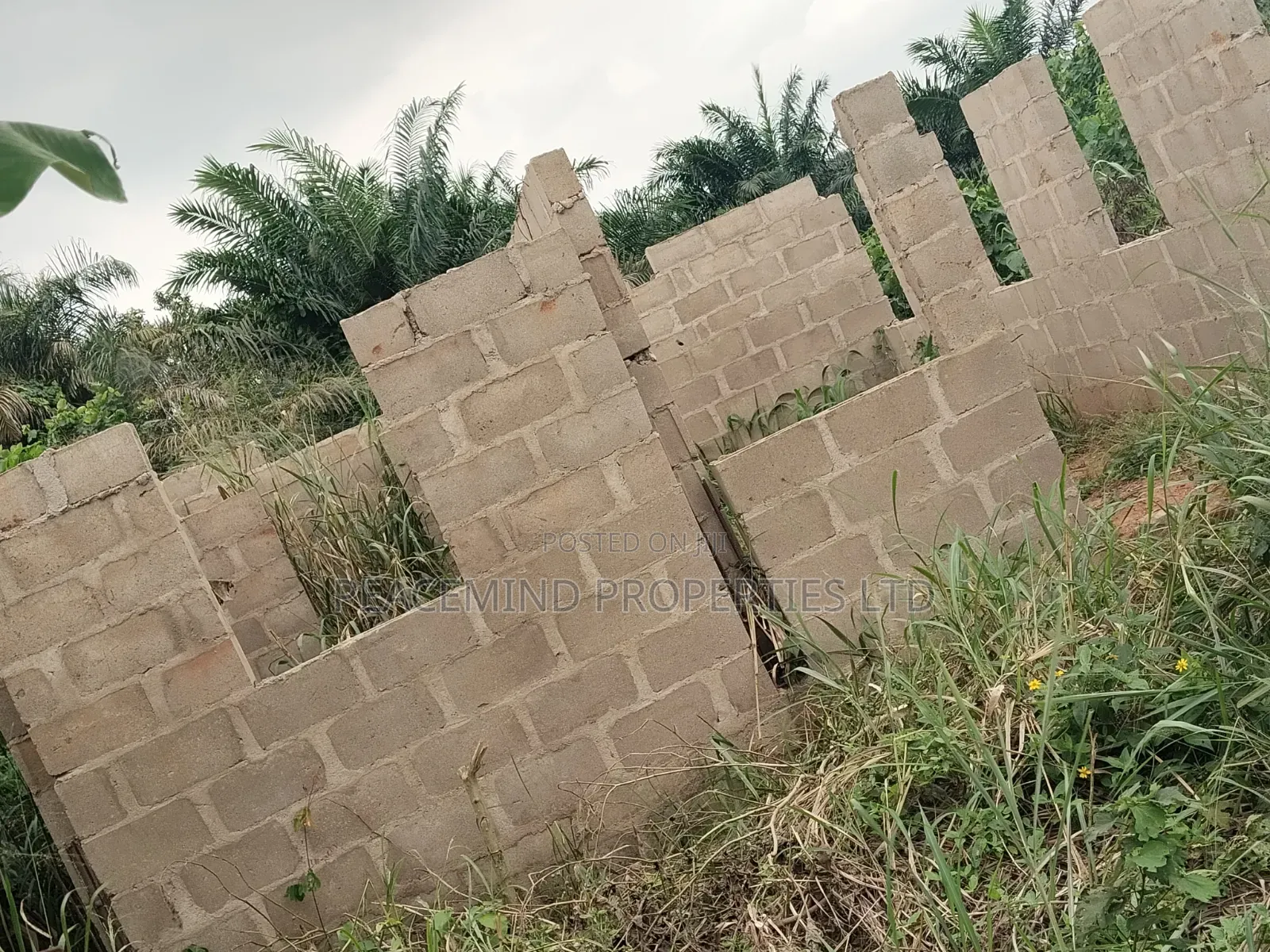 Half Plot With Un Completed 2bedroom Bungalow in Mowe #5m in Obafemi-Owode