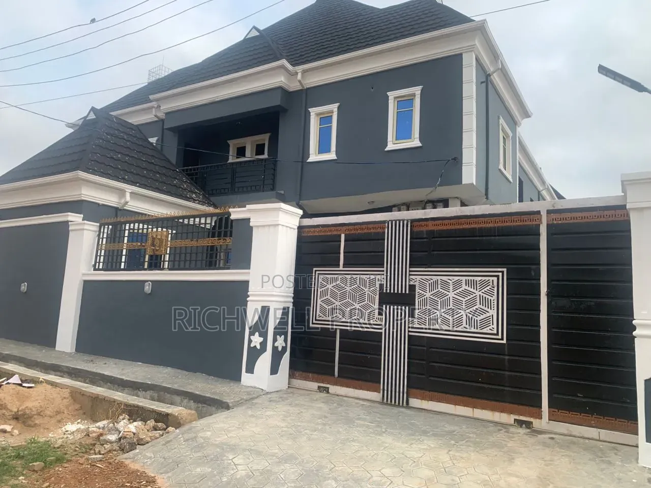 2bdrm Block of Flats in Foodco, Akala Express for rent in Akala Express