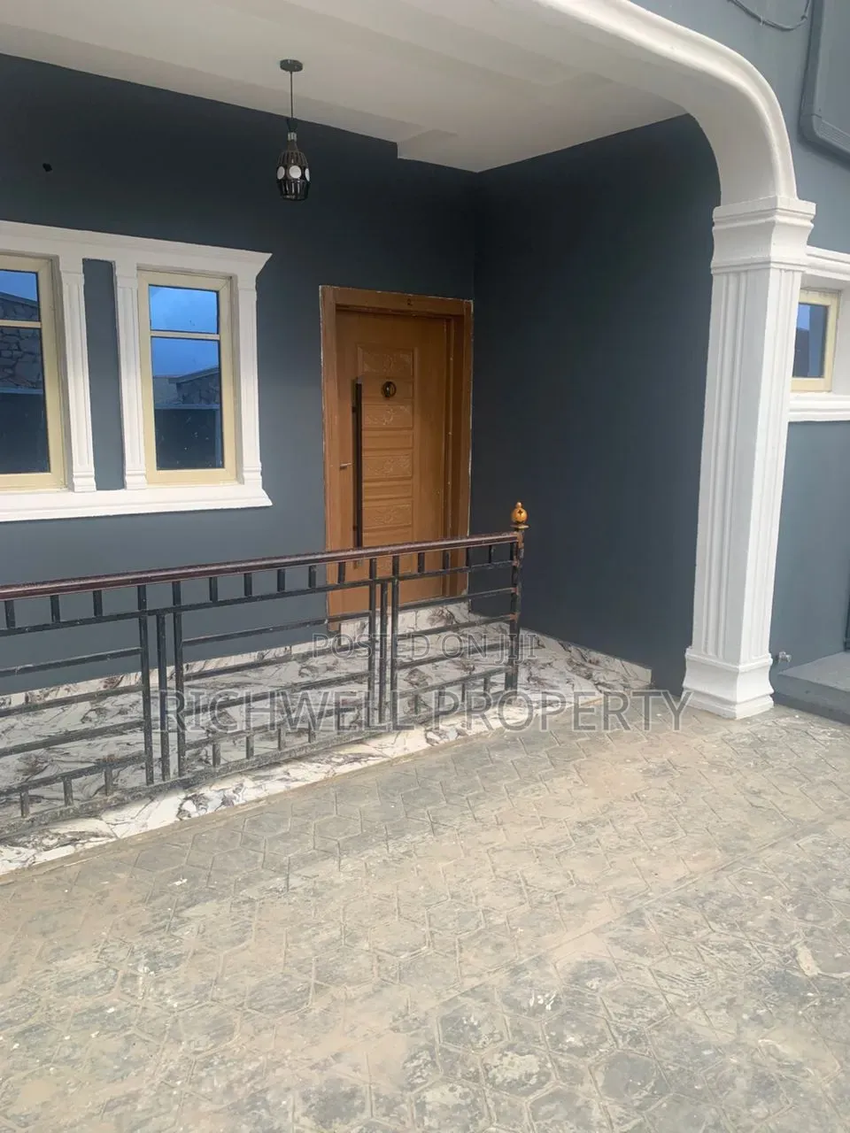 2bdrm Block of Flats in Foodco, Akala Express for rent in Akala Express