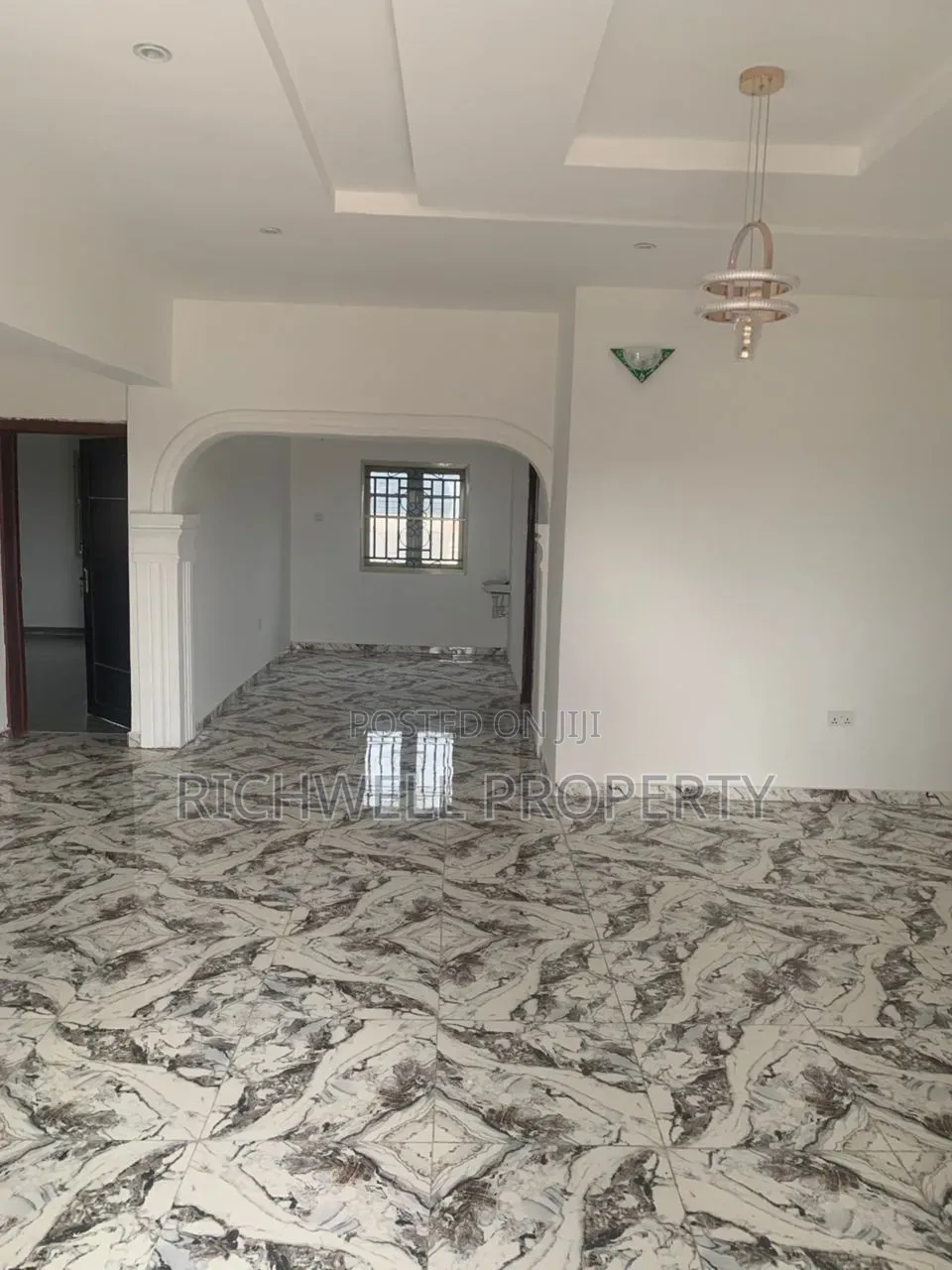 2bdrm Block of Flats in Foodco, Akala Express for rent in Akala Express