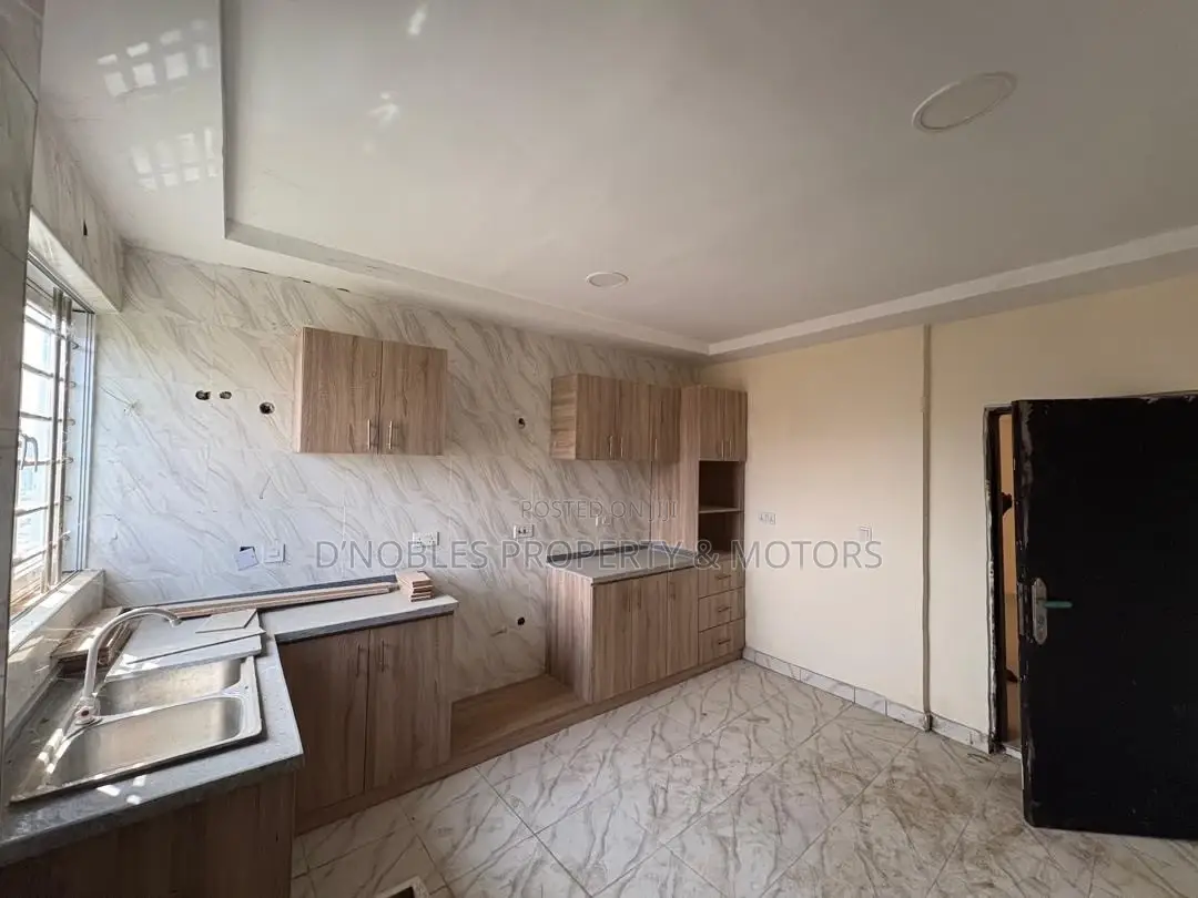 3bdrm Block of Flats in Idu for rent in Idu