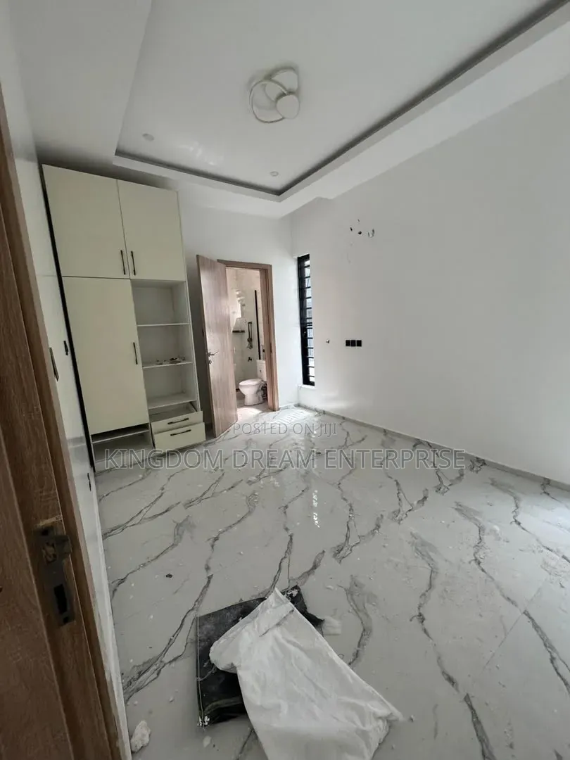 4bdrm Duplex in Orchid Road Lekki for rent in Lekki Expressway