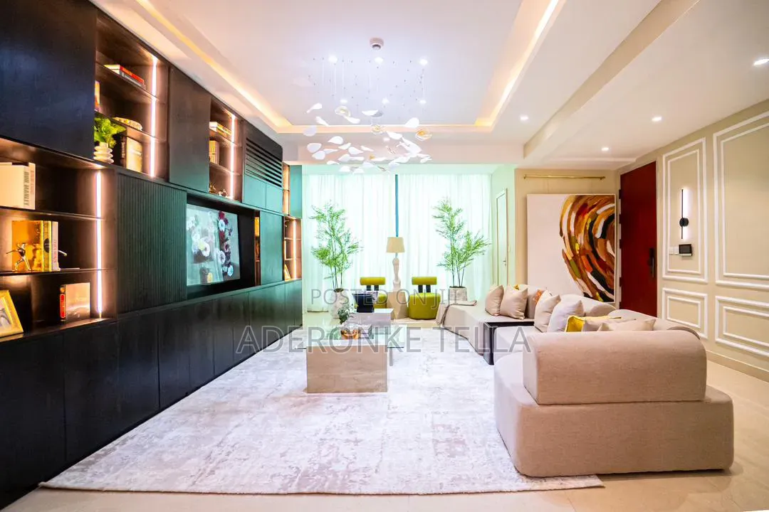 3 Bedrooms Short Let in the Heart of Ikoyi in Ikoyi S.W