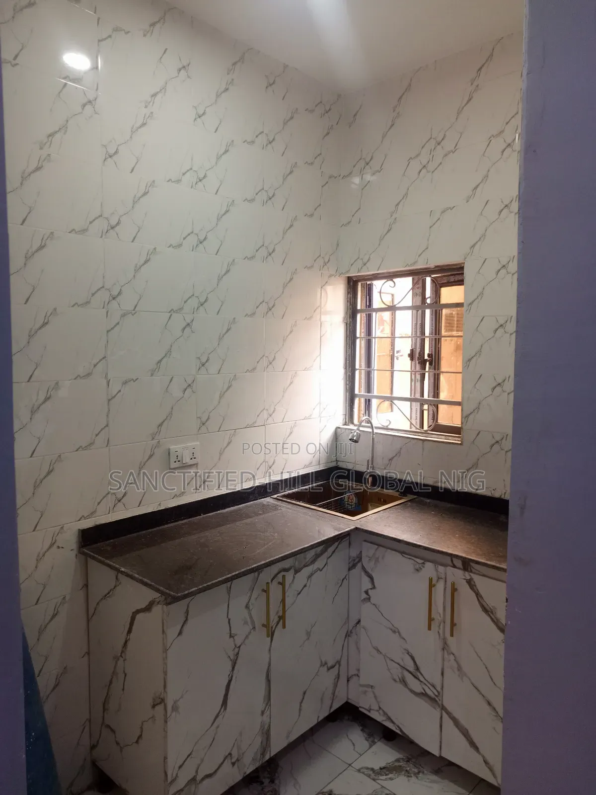 1bdrm Block of Flats in Epitome Karu for rent in Karu