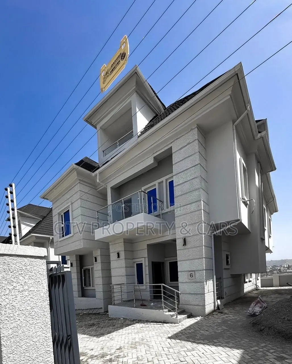 5bdrm Duplex in Guzape District for sale in Guzape District
