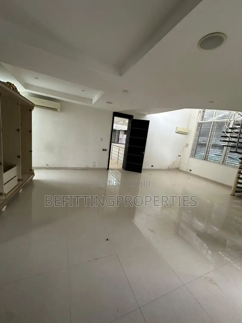 5bdrm Duplex in Banana Island for rent in Banana Island