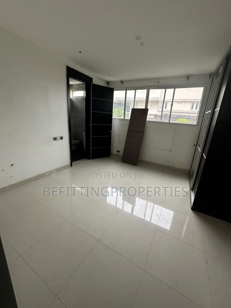 5bdrm Duplex in Banana Island for rent in Banana Island