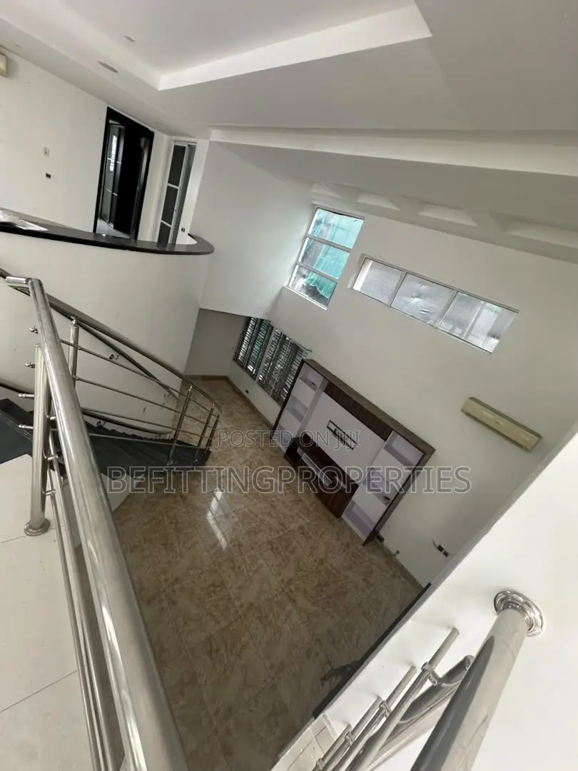 5bdrm Duplex in Banana Island for rent in Banana Island