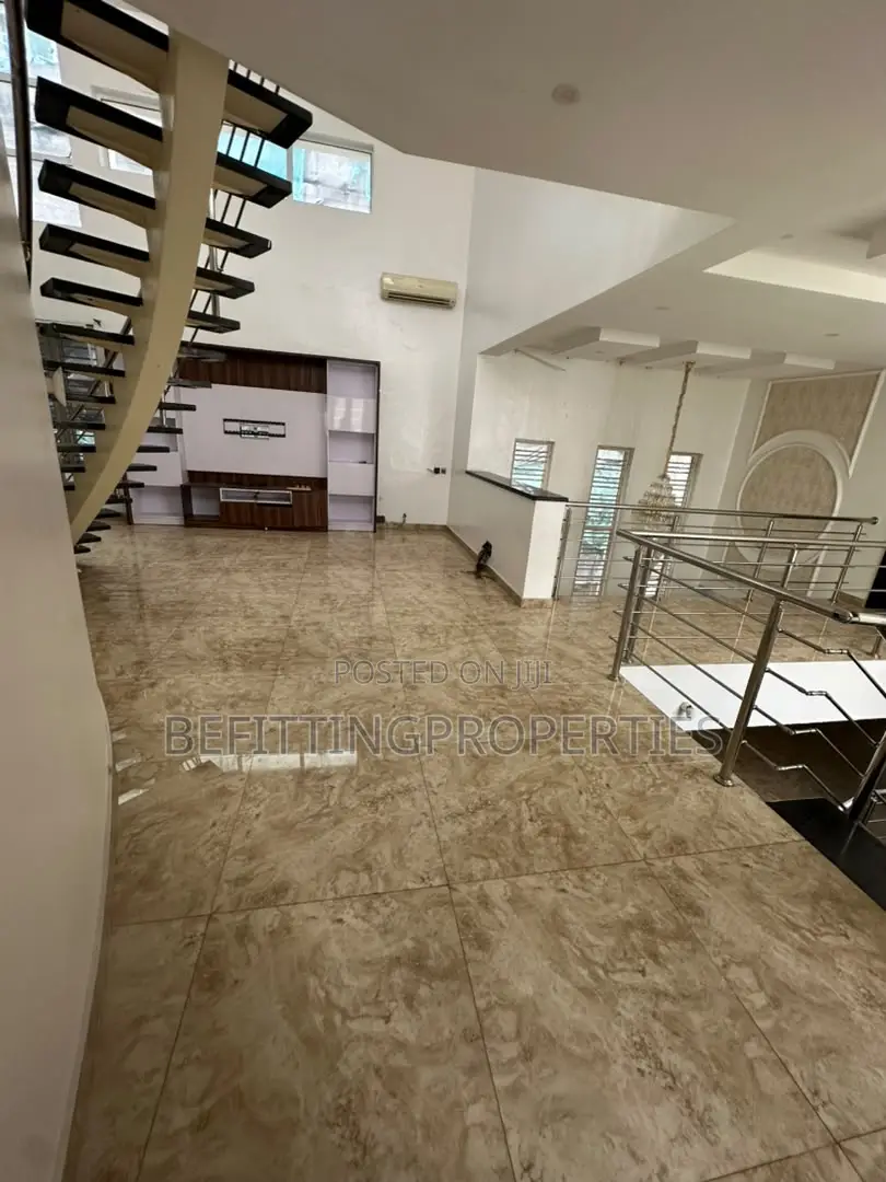 5bdrm Duplex in Banana Island for rent in Banana Island