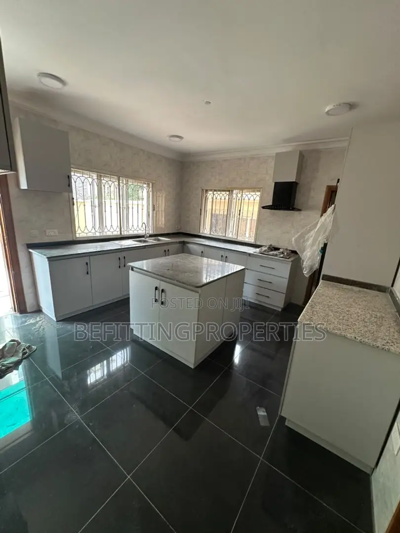 4bdrm Duplex in Banana Island for rent in Banana Island