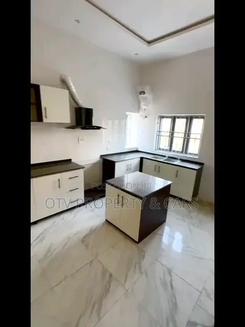 5bdrm Duplex in Guzape District for sale in Guzape District