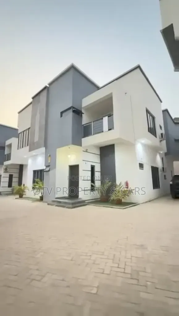 6bdrm Duplex in Guzape District for sale in Guzape District