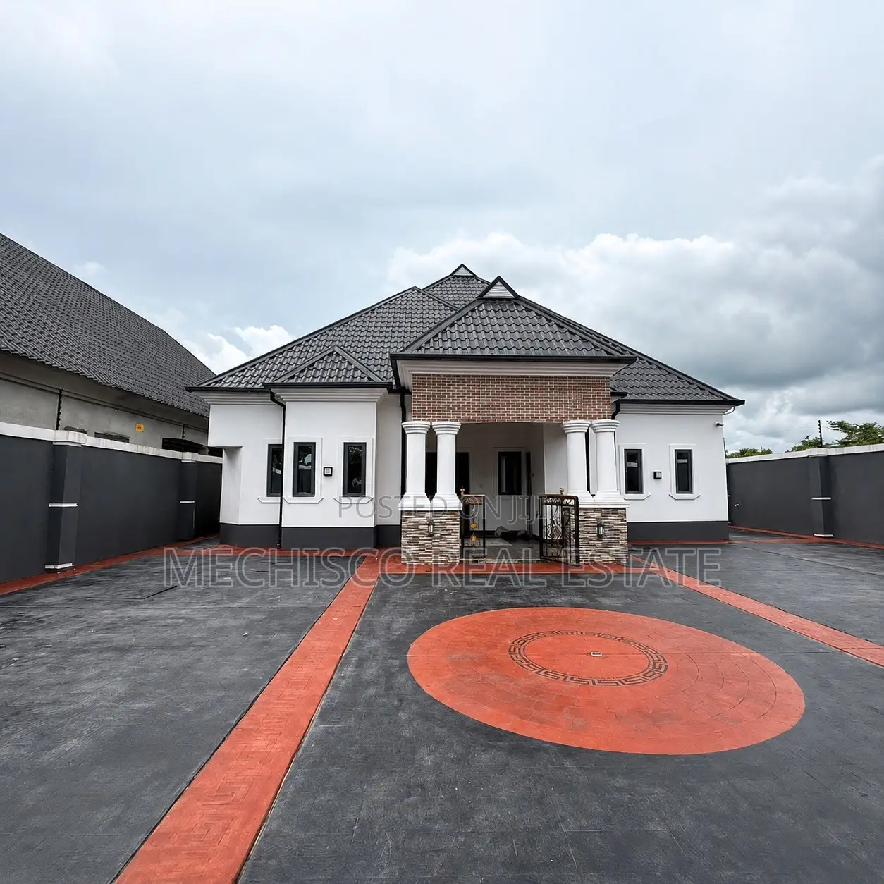 3bdrm Bungalow in Eneka for sale in Eneka