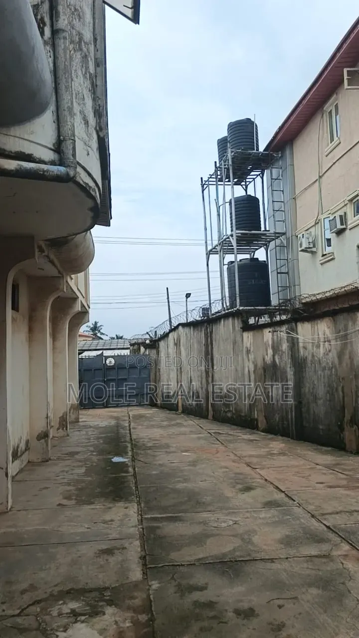 Furnished 3bdrm Block of Flats in Ikotun for sale in Ikotun / Ikotun/Igando