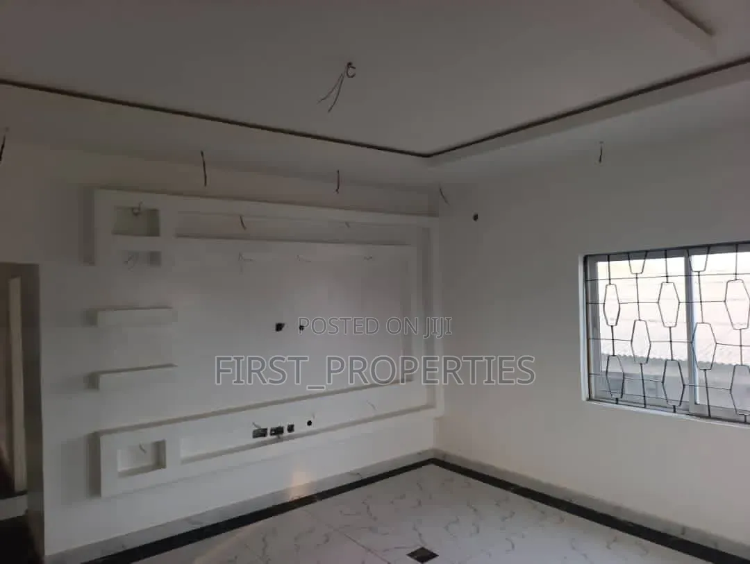 3bdrm Block of Flats in Felele, CHallenge / Ibadan for rent in CHallenge / Ibadan