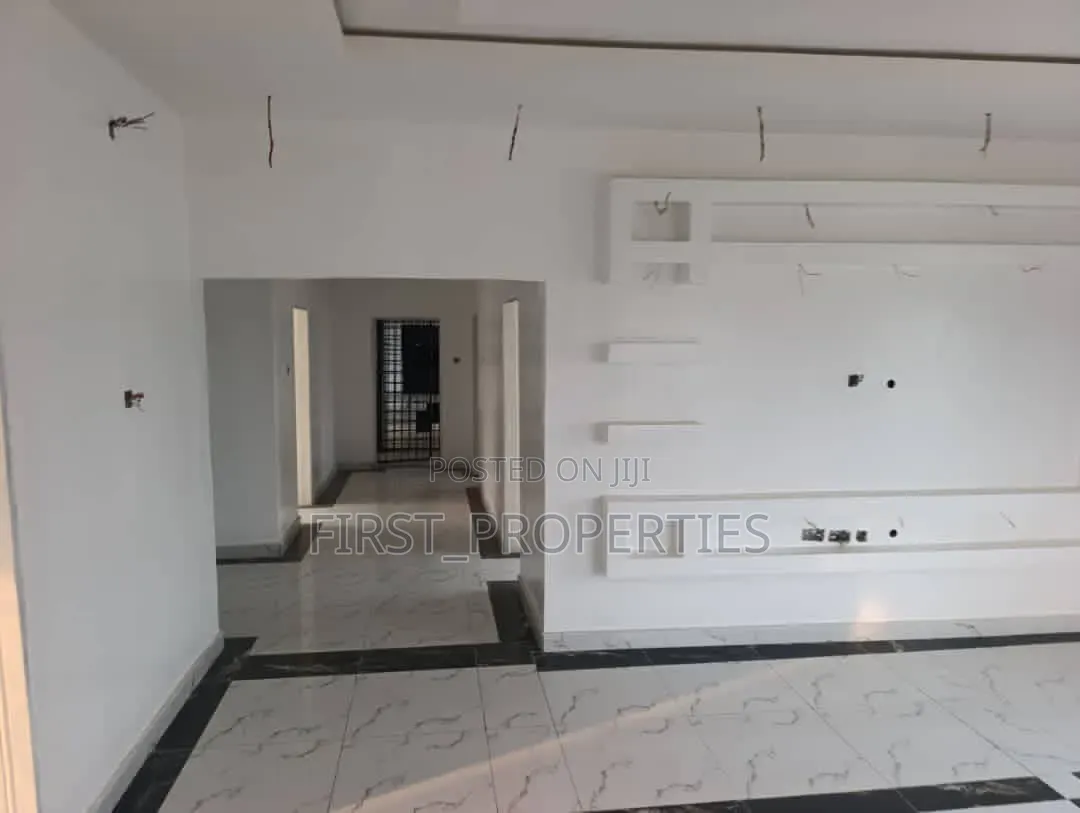 3bdrm Block of Flats in Felele, CHallenge / Ibadan for rent in CHallenge / Ibadan