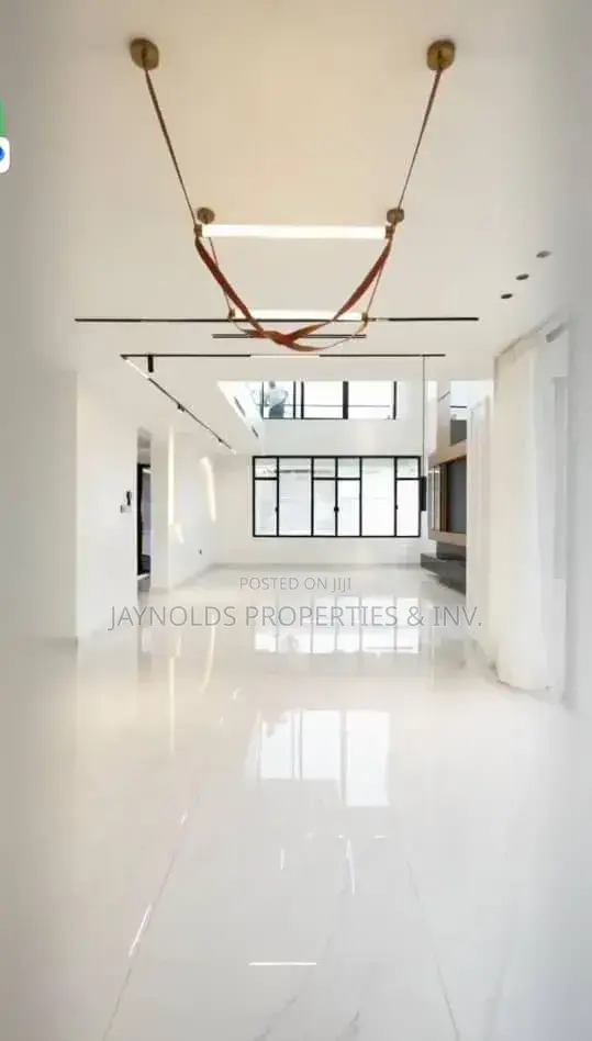 5bdrm Duplex in Apo Resettlement for sale in Apo Resettlement