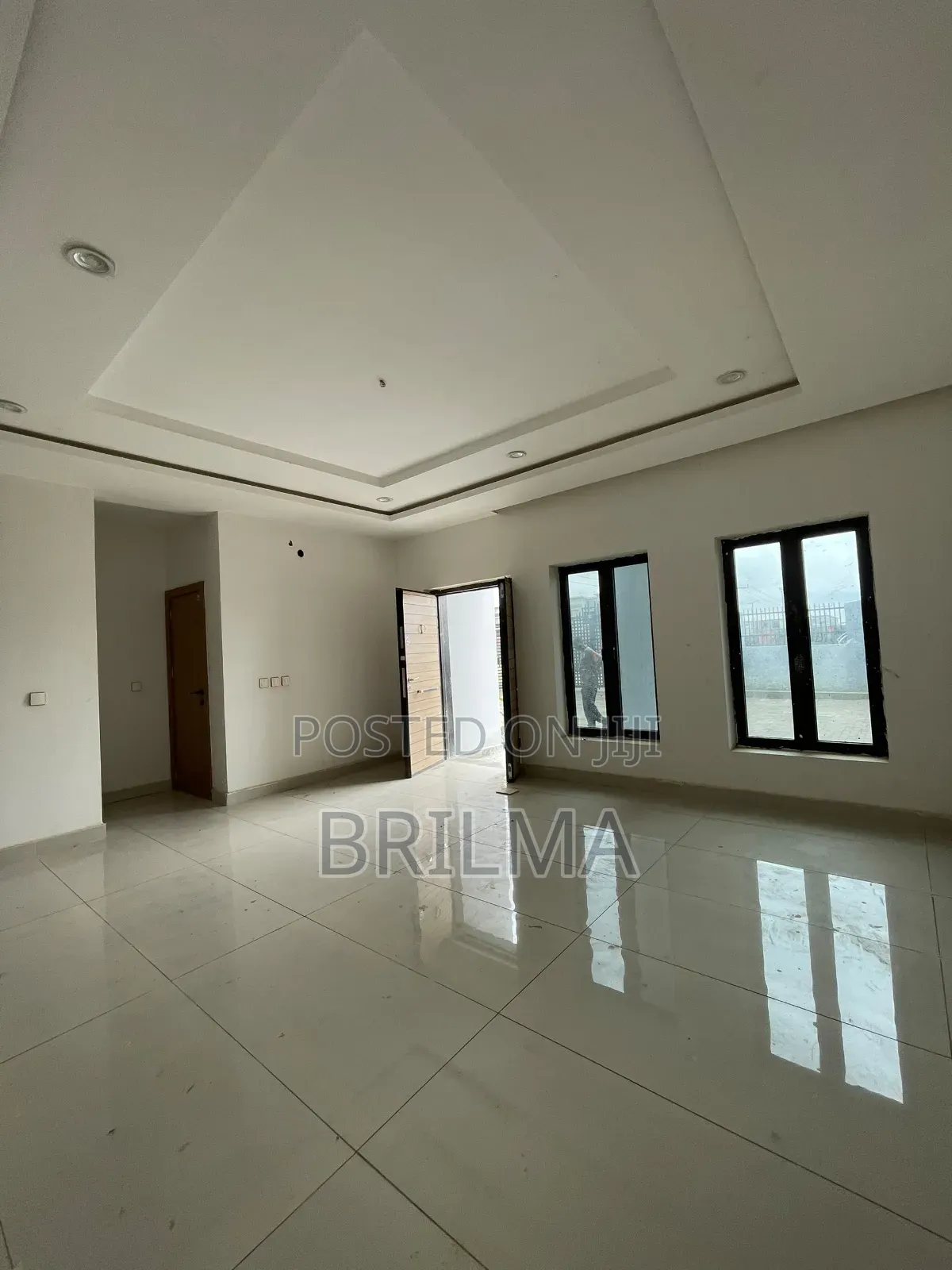 4bdrm Duplex in Jahi for sale in Jahi