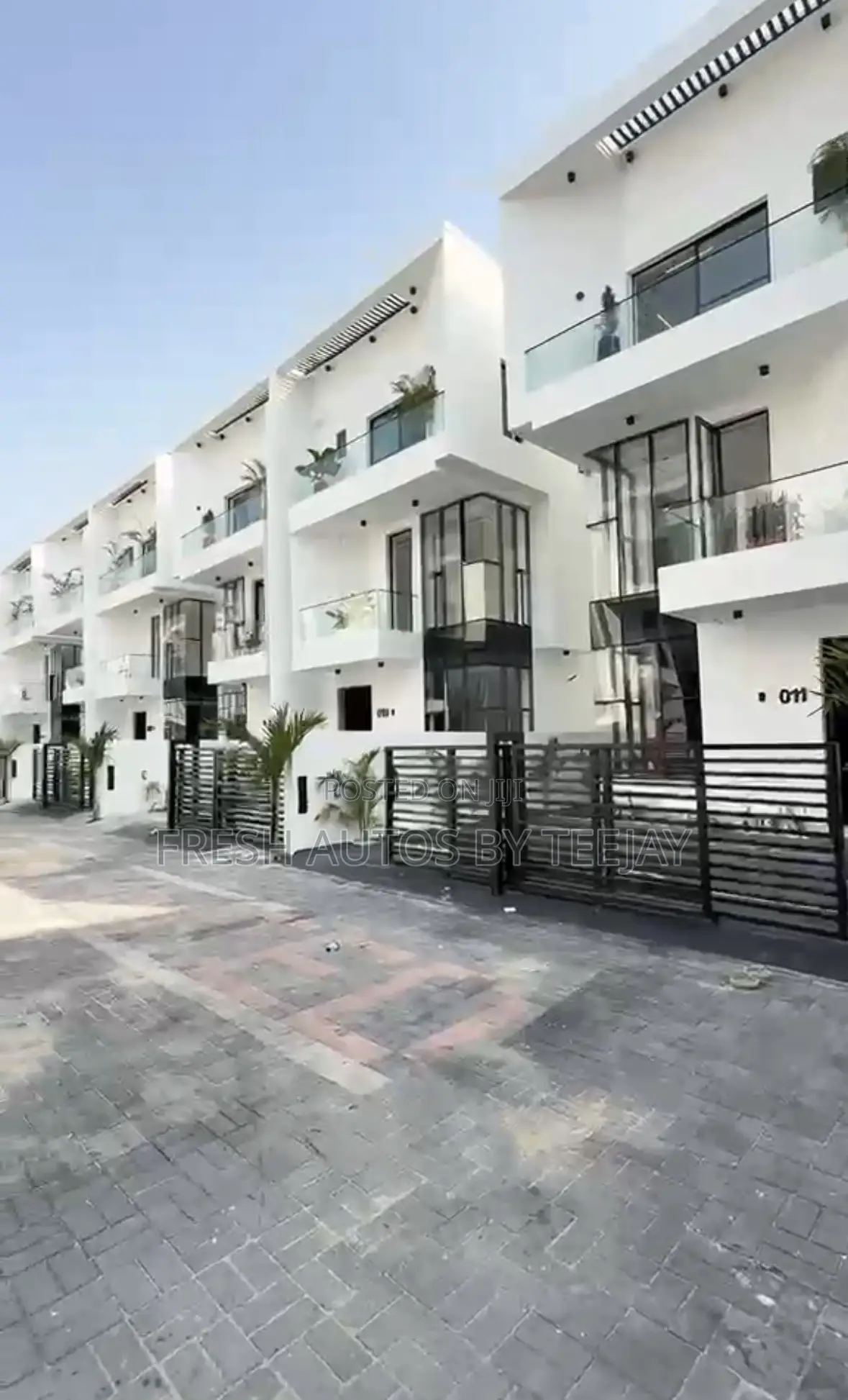 4bdrm Duplex in Lekki Phase1 Estate for sale in Lekki Phase 1