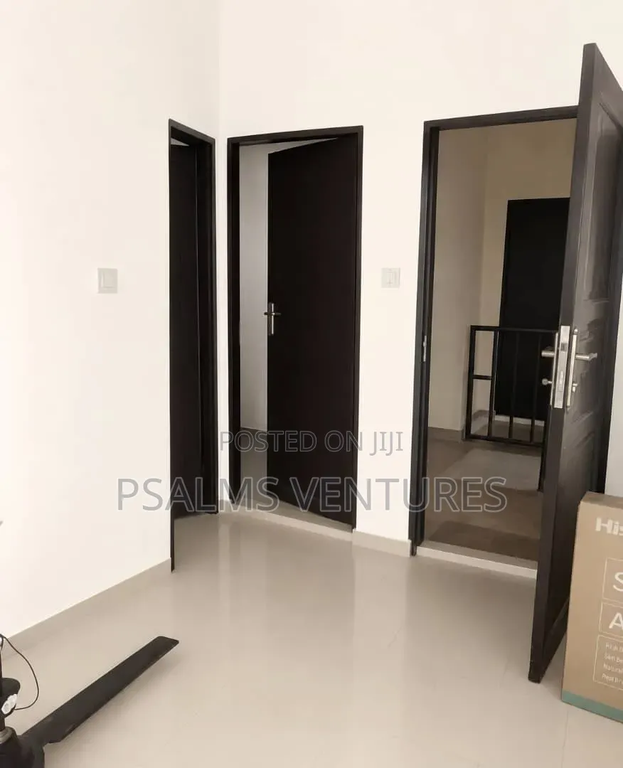 Furnished Mini Flat in Agege, Pen Cinema for rent in Pen Cinema