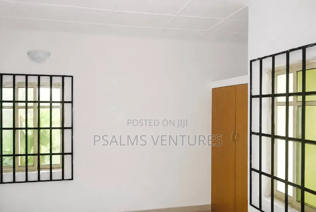 Furnished Mini Flat in Agege, Pen Cinema for rent in Pen Cinema