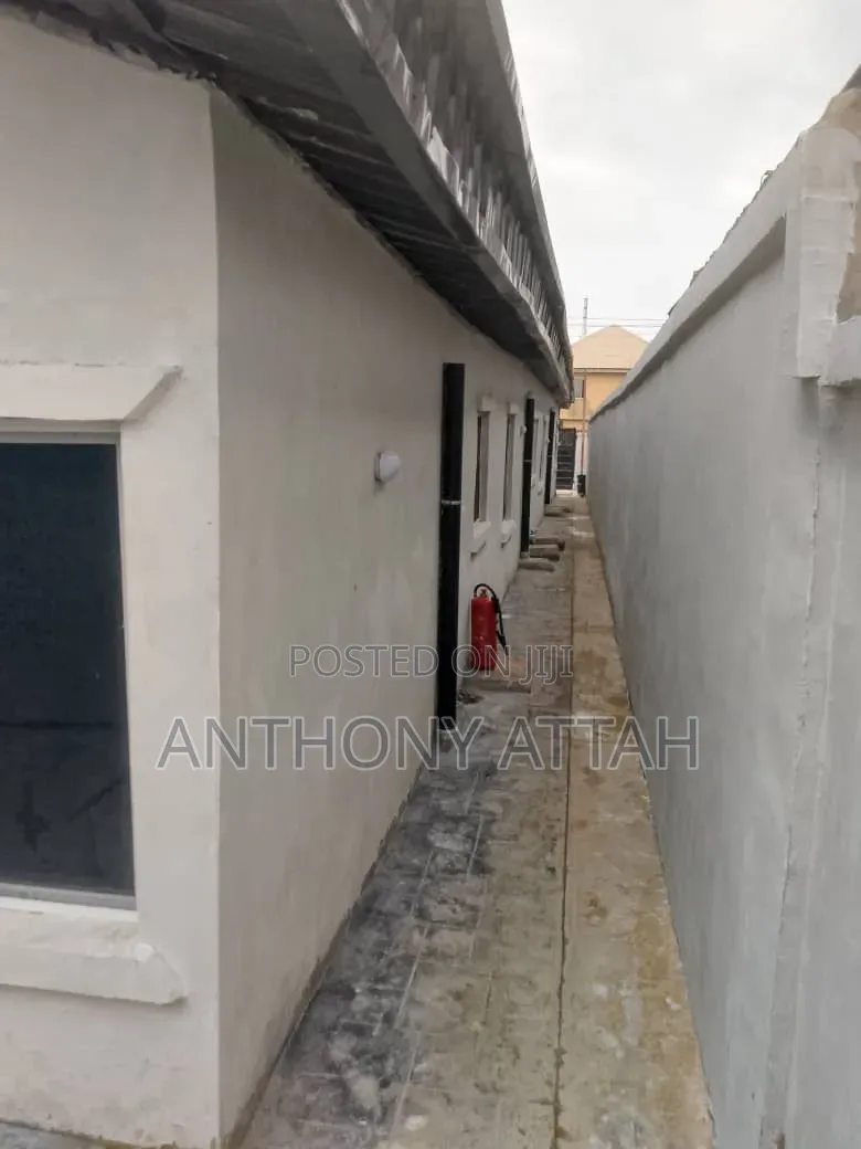 Furnished 8bdrm Bungalow in Governor Road, Pen Cinema for sale in Pen Cinema
