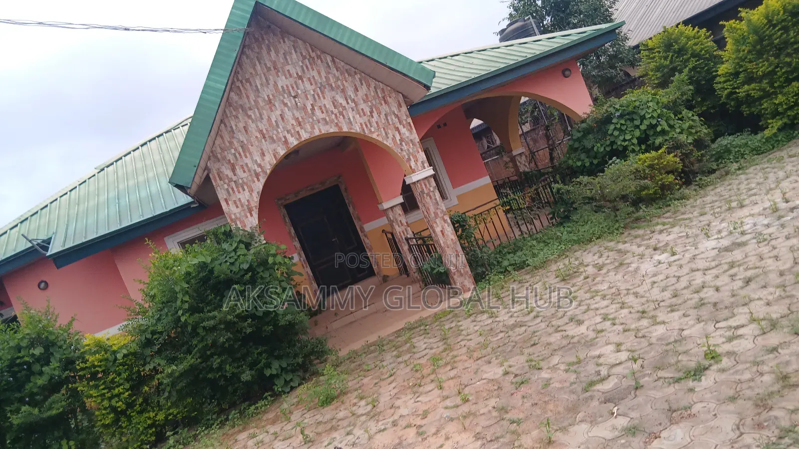 3bdrm Bungalow in Bodija, Ibadan for sale in Ibadan
