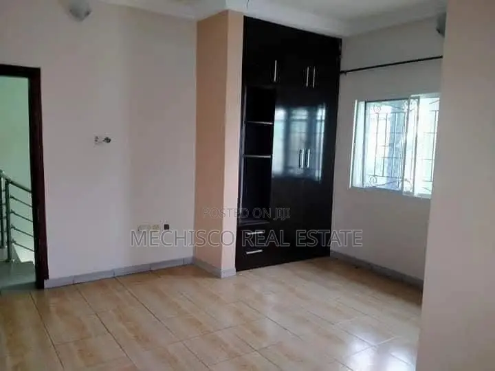 6bdrm Duplex in Rumuodara for sale in Rumuodara
