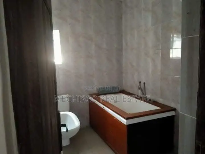 6bdrm Duplex in Rumuodara for sale in Rumuodara