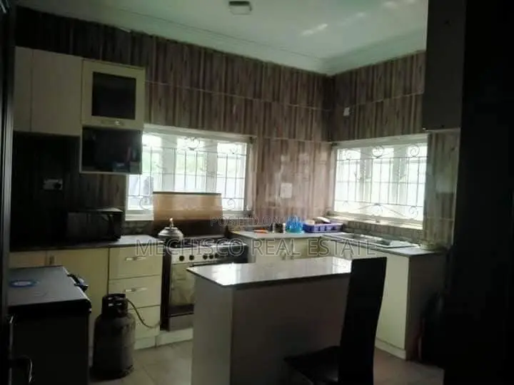 6bdrm Duplex in Rumuodara for sale in Rumuodara
