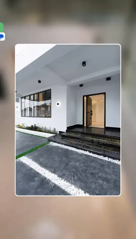 5bdrm Duplex in Apo Resettlement for sale in Apo Resettlement