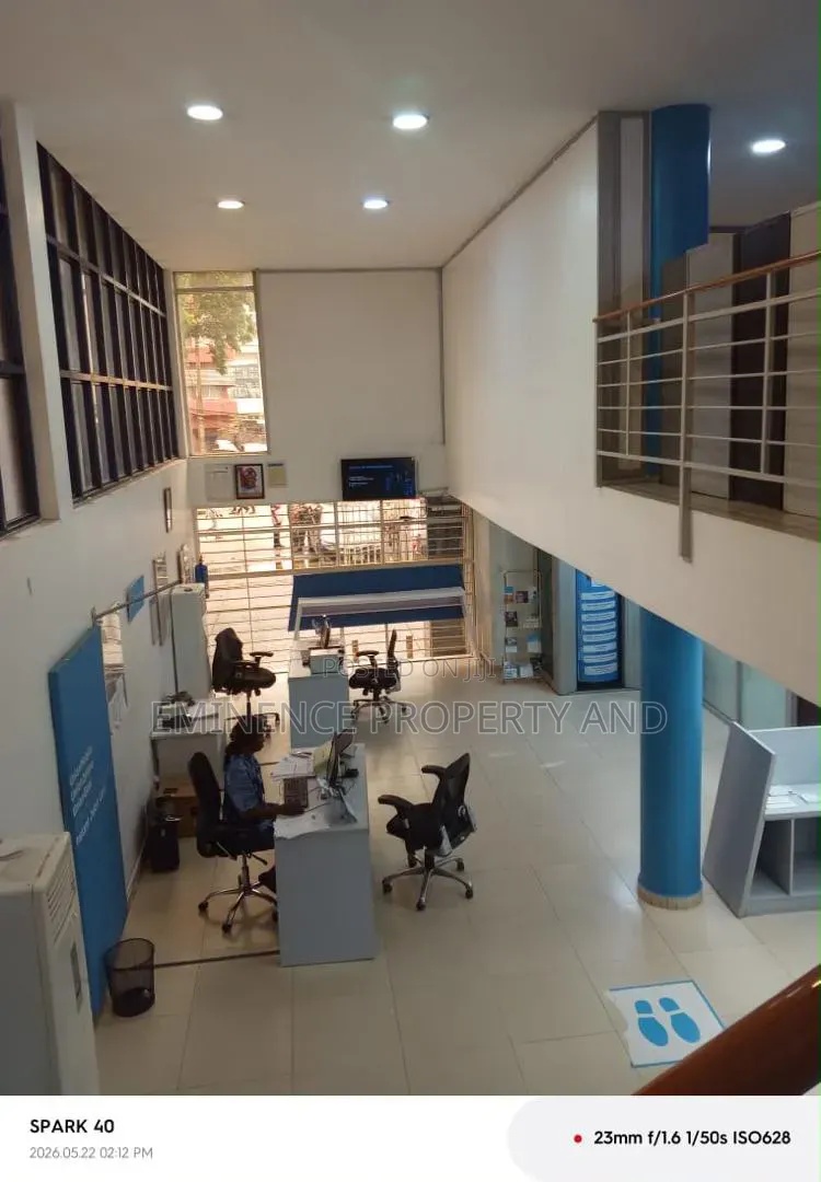 250 SQM Office Space in Idowu Taylor