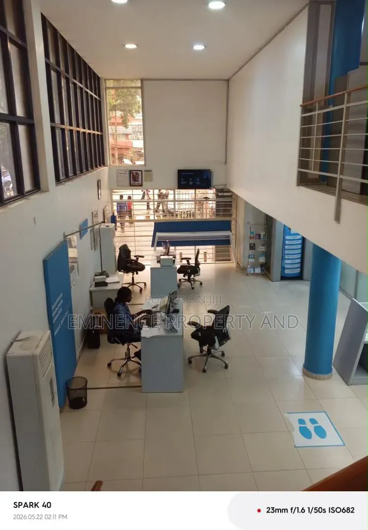 250 SQM Office Space in Idowu Taylor