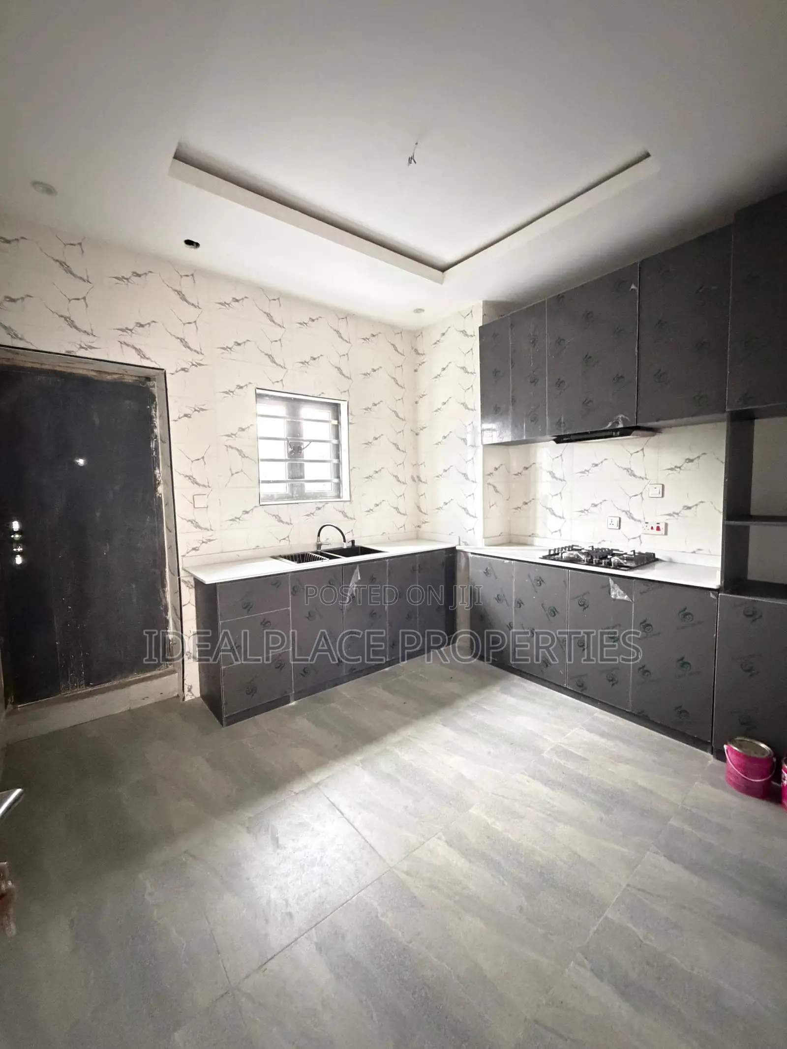 4bdrm Duplex in Lekki Phase 1 for sale in Lekki Phase 1
