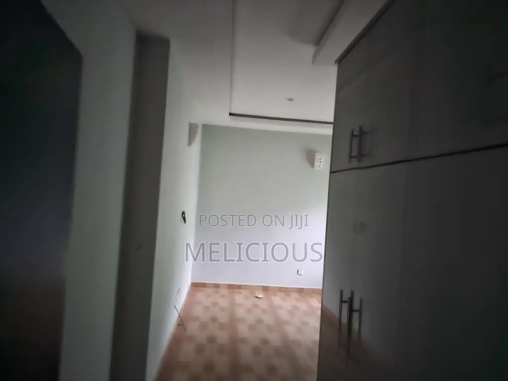 3bdrm Block of Flats in Private, Jahi for rent in Jahi
