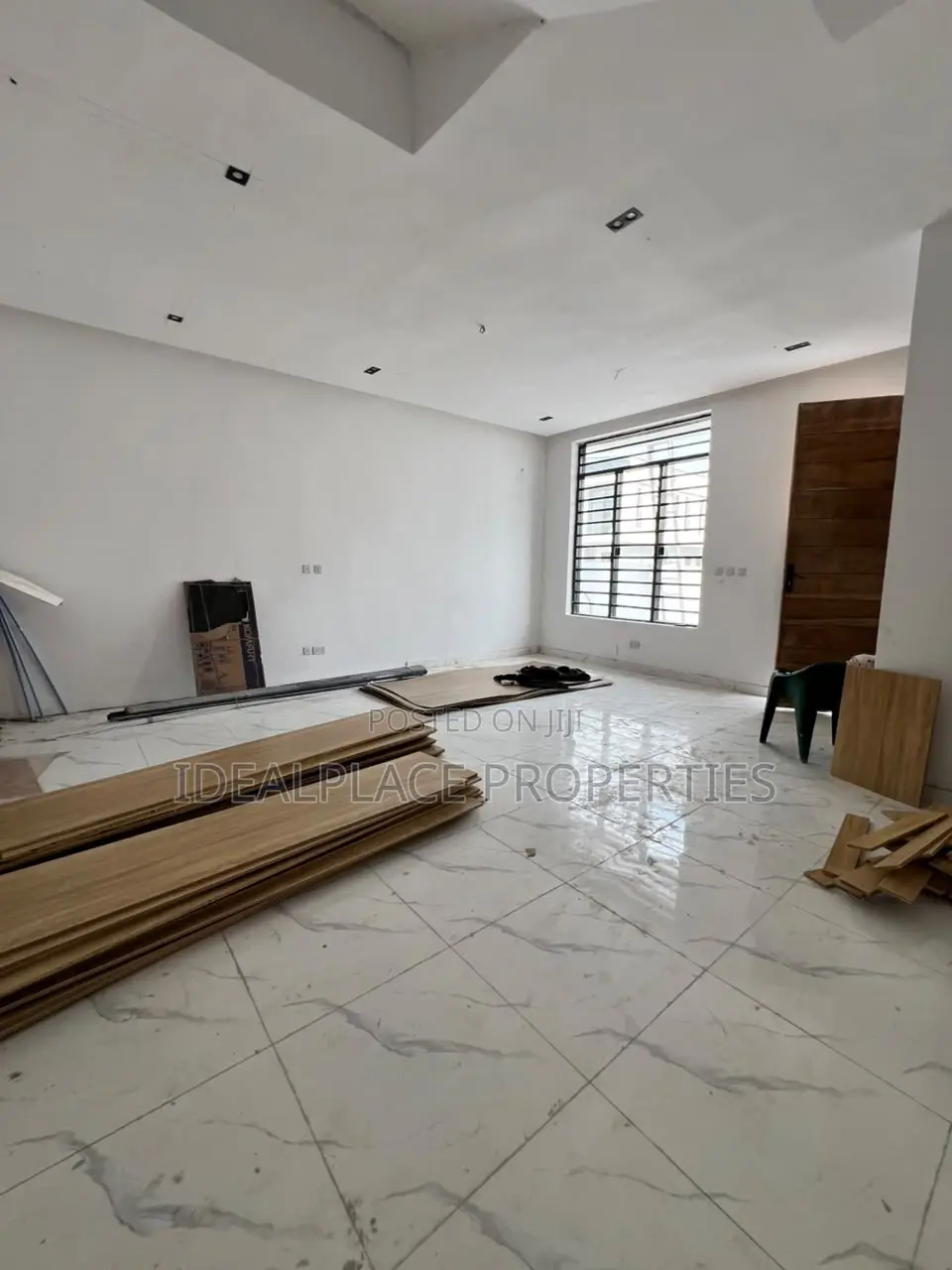 4bdrm Townhouse/Terrace in Ikota for sale in Ikota