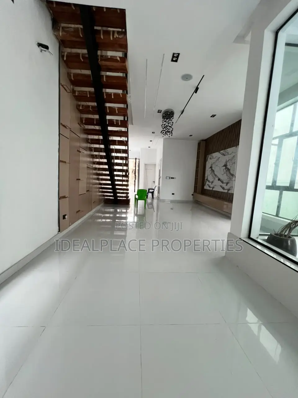 5bdrm Duplex in Ikota for sale in Ikota