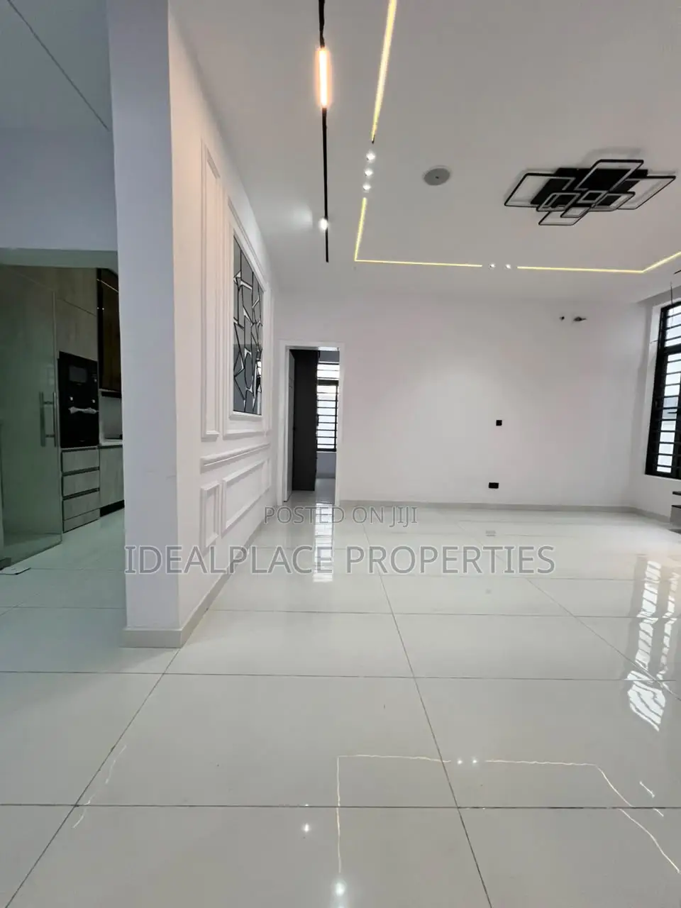4bdrm Duplex in Ikota for sale in Ikota