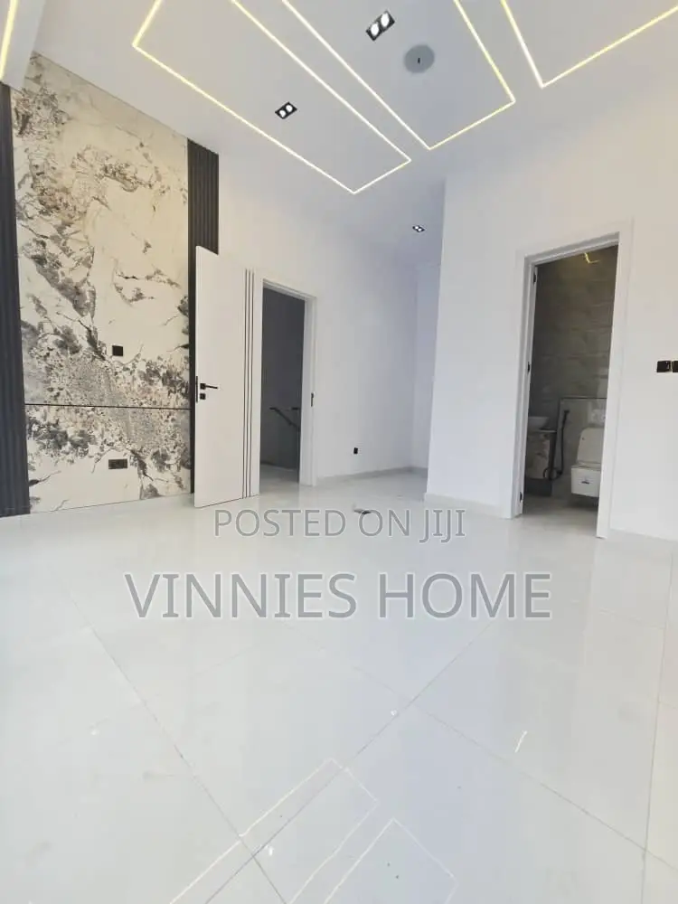 3bdrm Duplex in Oral Estate, Lekki Phase 2 for sale in Lekki Phase 2