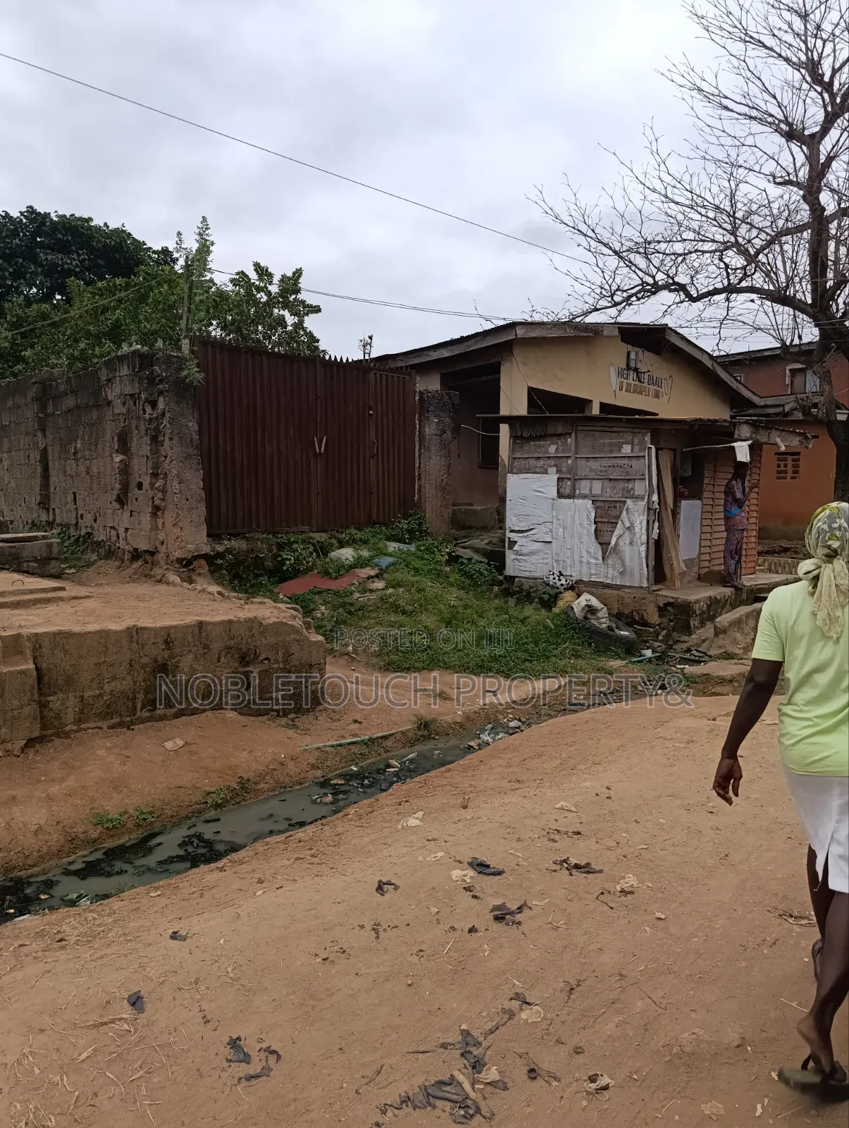 2bdrm Bungalow in Bolurunpelu Street, College for sale in College
