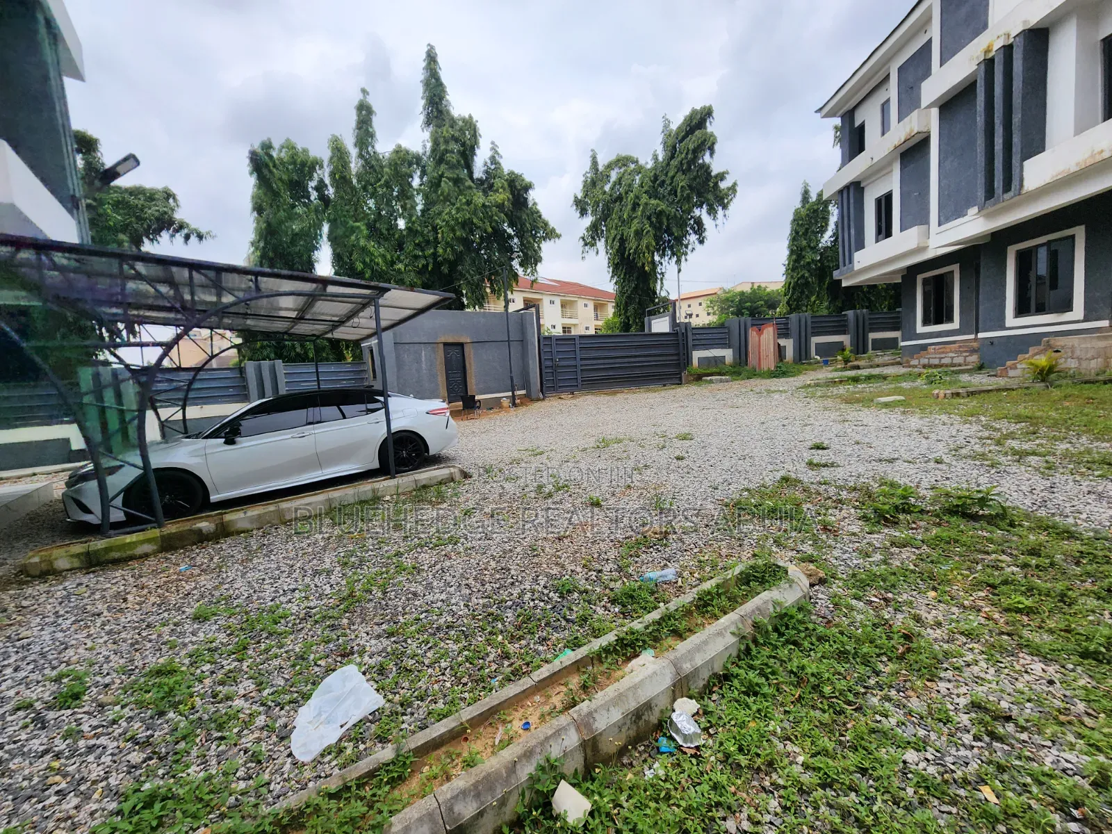 4bdrm Duplex in Zone 5 / Wuse for sale in Zone 5 / Wuse