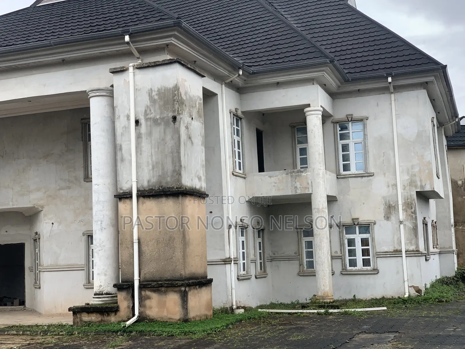 6bdrm Duplex in Area C Layout, Owerri for sale in Owerri