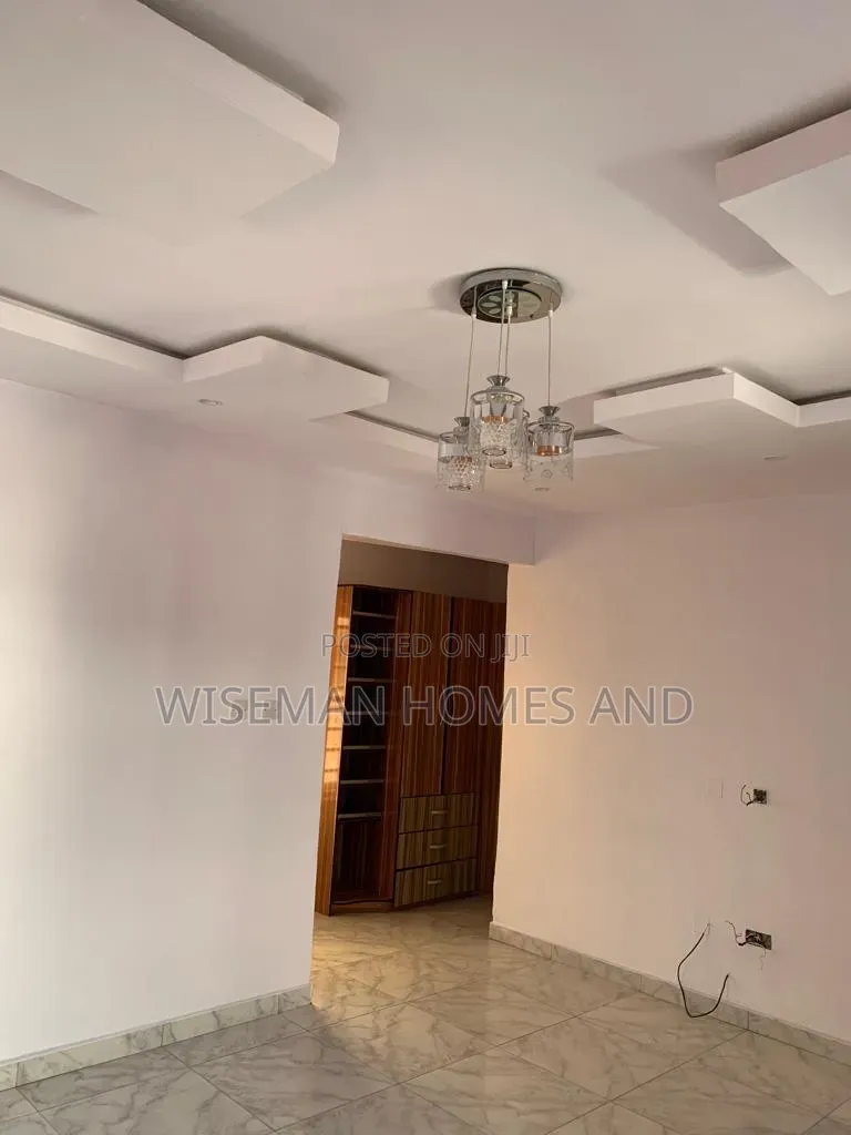 4bdrm Duplex in Lekki County, Ikota for rent in Ikota