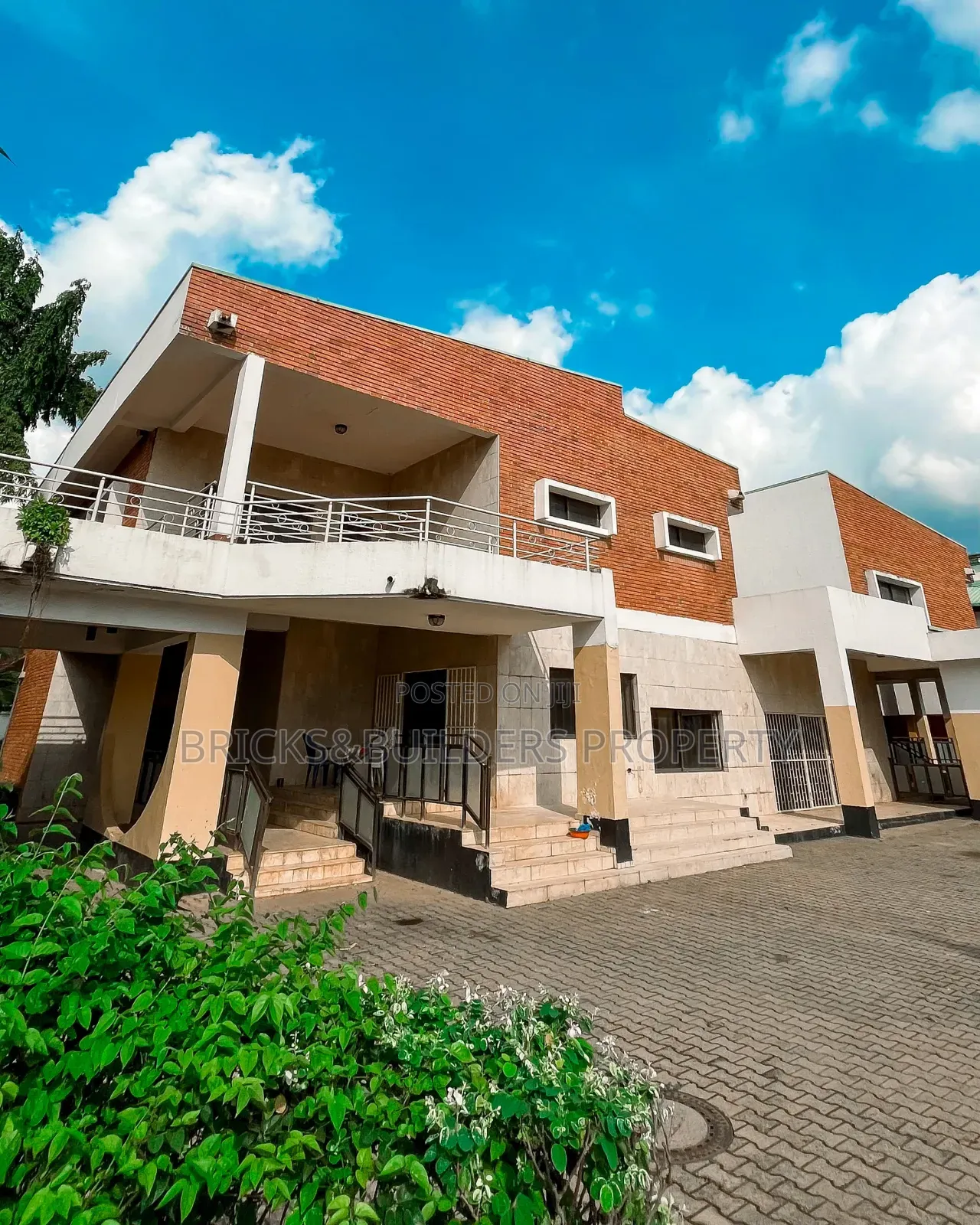 6bdrm Mansion in Central Business District for sale in Central Business District