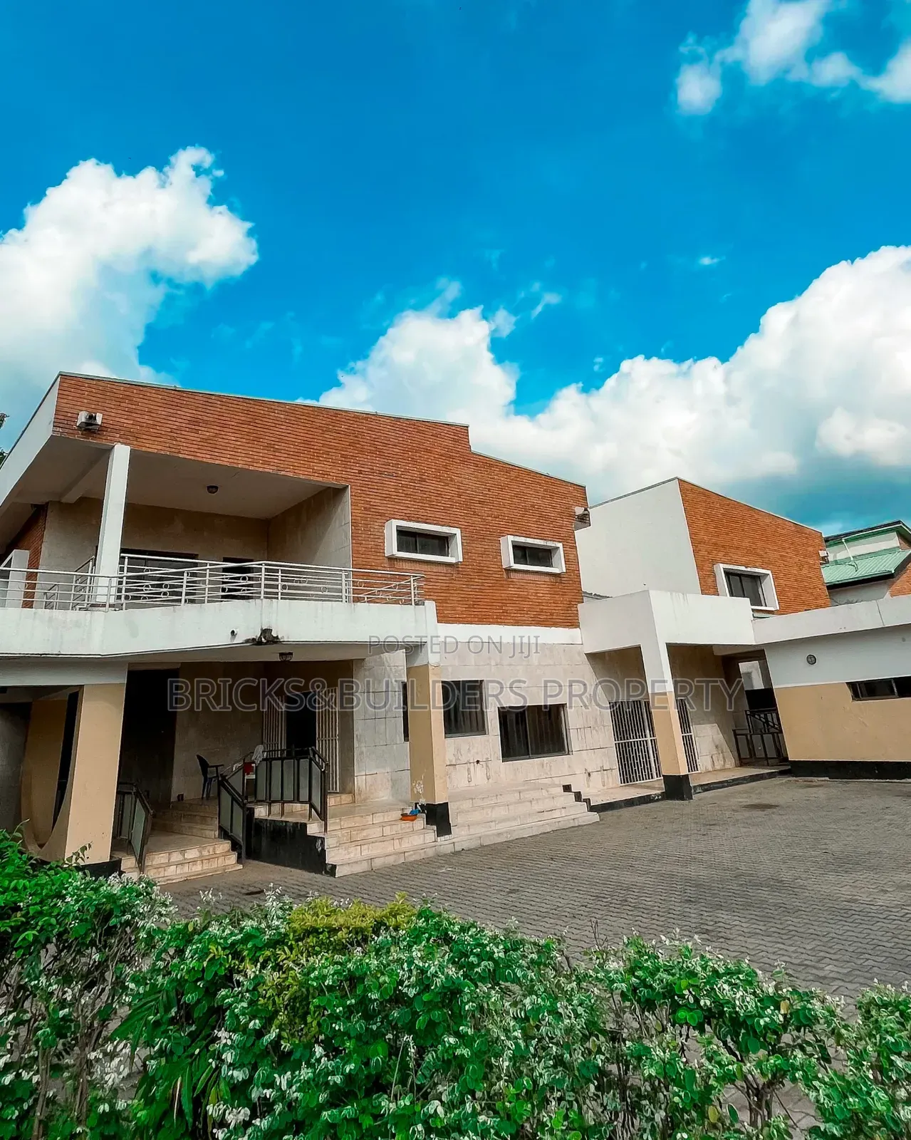 6bdrm Mansion in Central Business District for sale in Central Business District