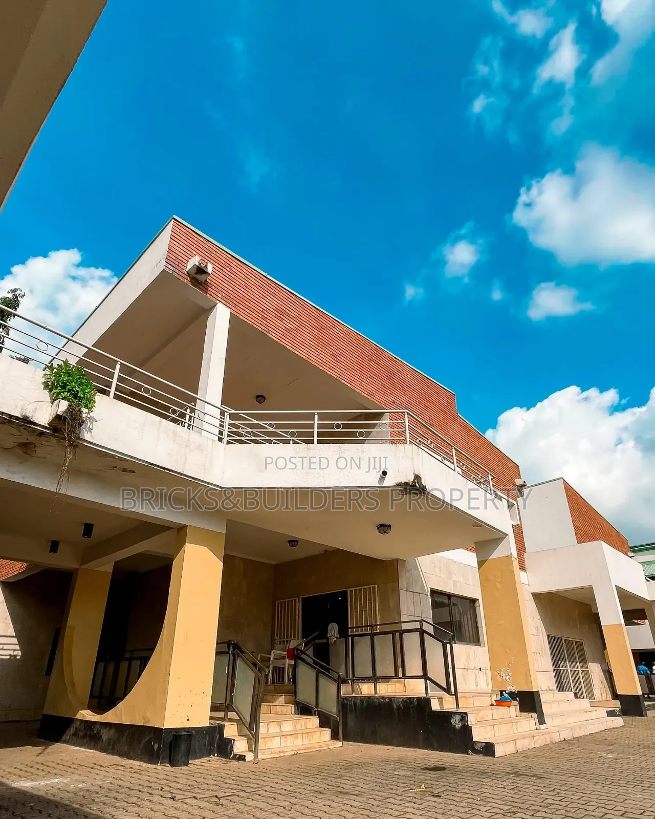 6bdrm Mansion in Central Business District for sale in Central Business District